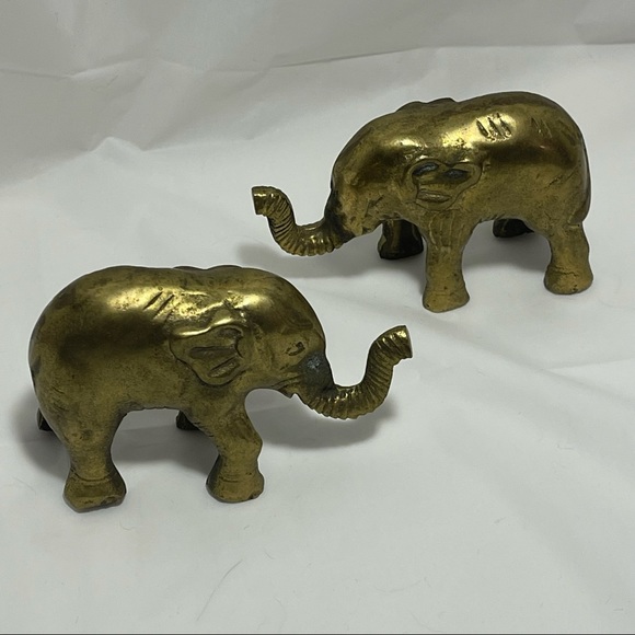 2 vintage BRASS ELEPHANTS | bookend or paperweight